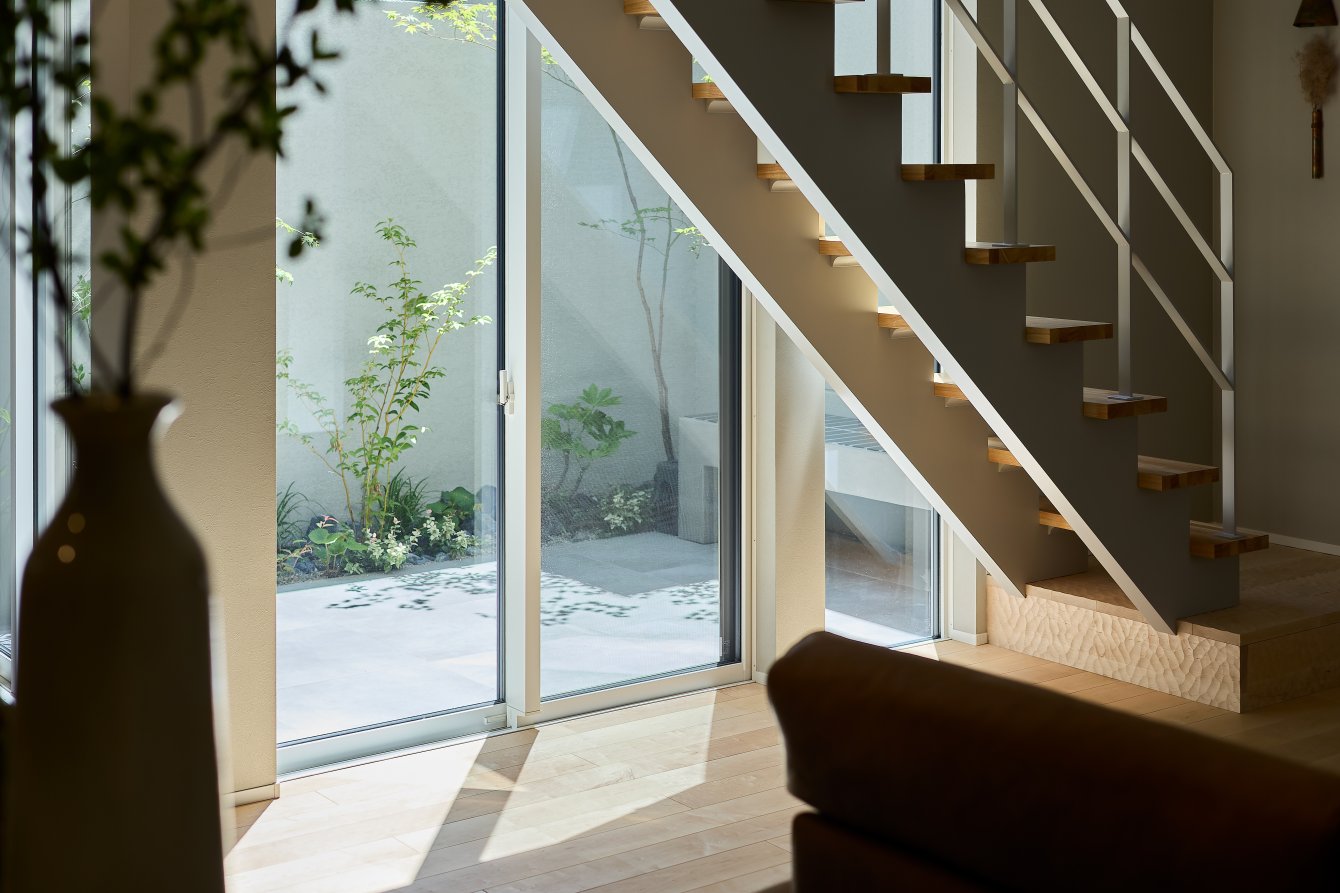 Q5/es ARCHITECTとの出会いを教えてください