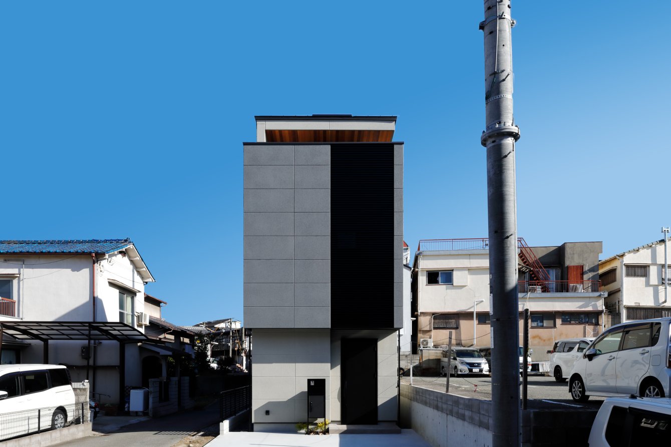 MODEL HOUSE / SHIKAKU
