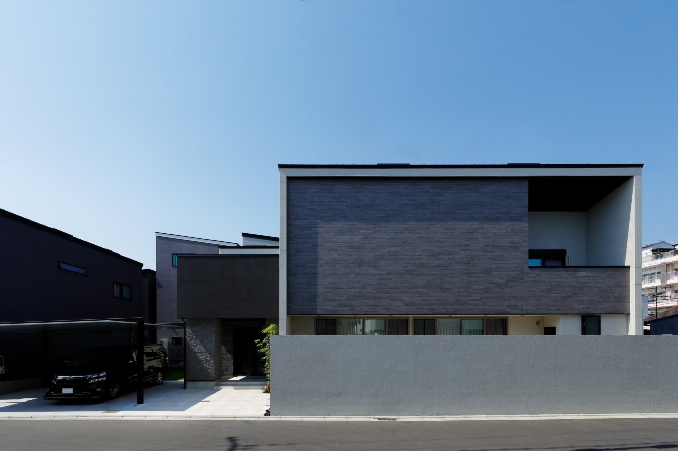 CLASSY/ ファッショナブルで上品な住まい