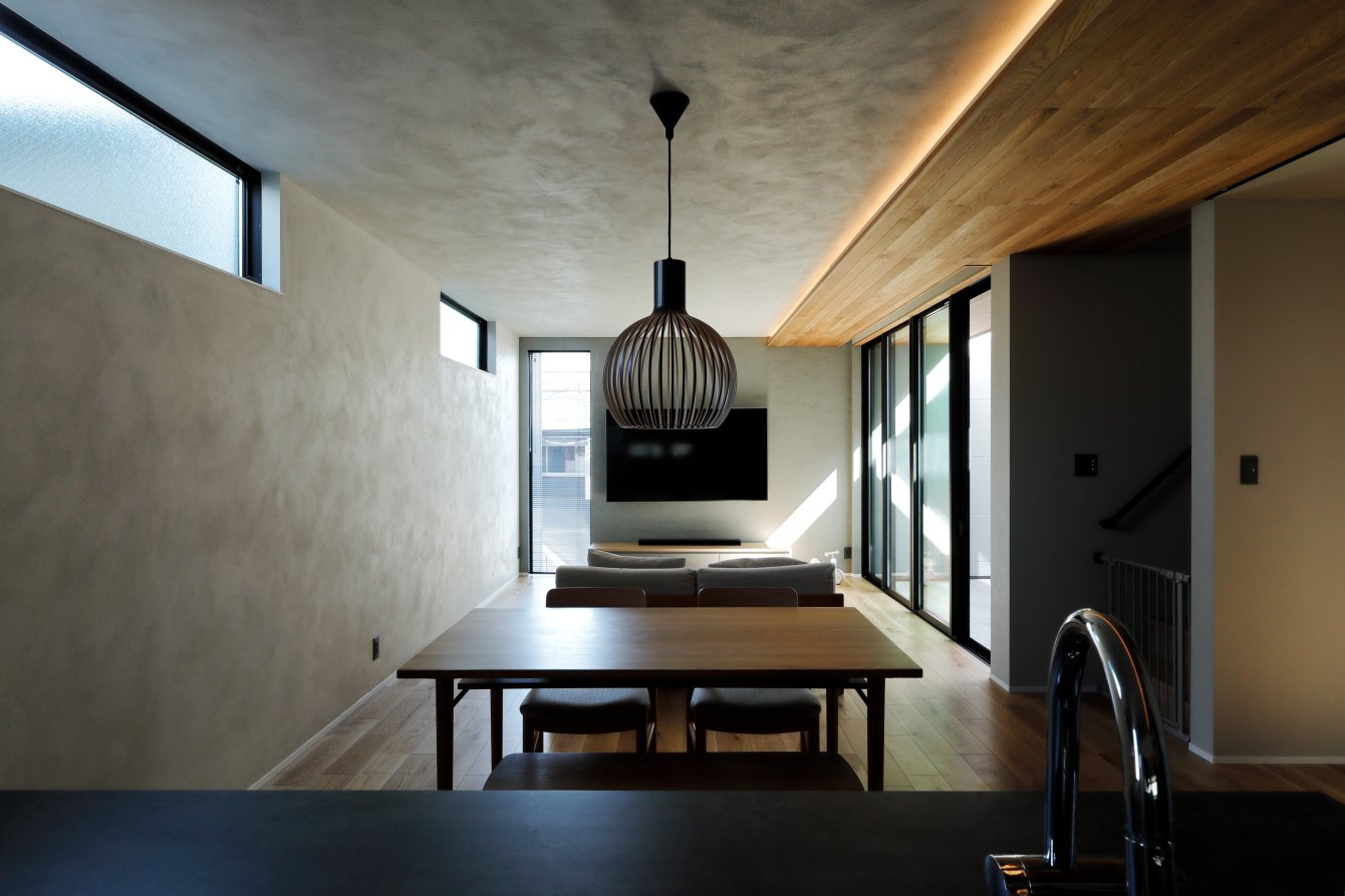 6SENSE/光とテクスチャーで魅せる、感性をくすぐる家