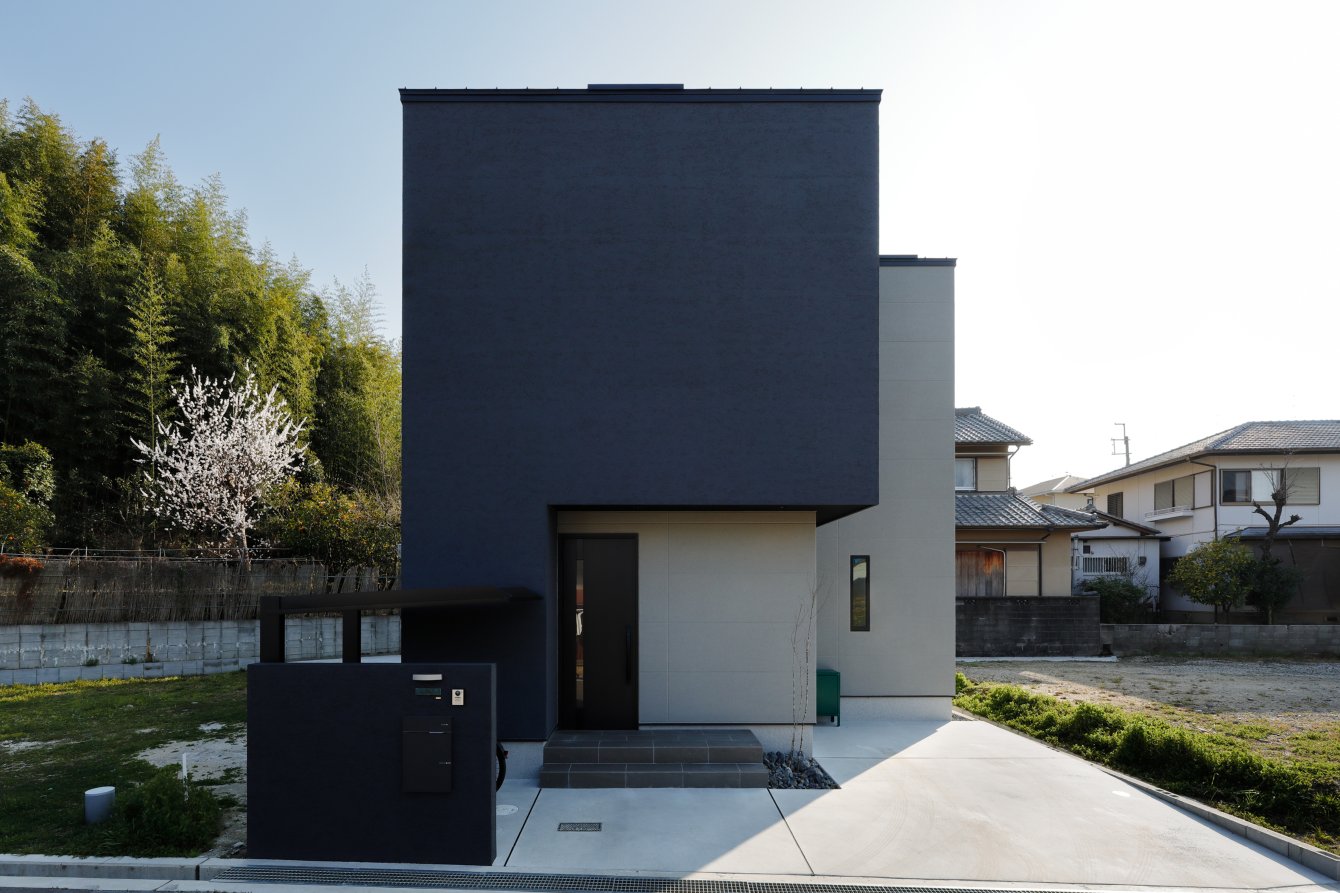 MELLOW/何気ない日常に心躍る、自分だけのギャラリーのような家